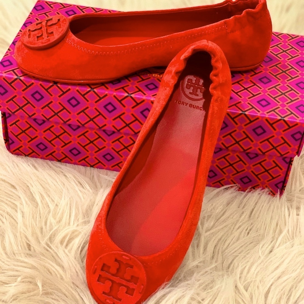 NWT Tory Burch Minnie•Ruby Red Sz 5
